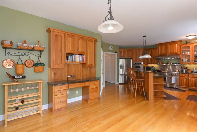 17 Aldrich Street, Litchfield, NH 03052