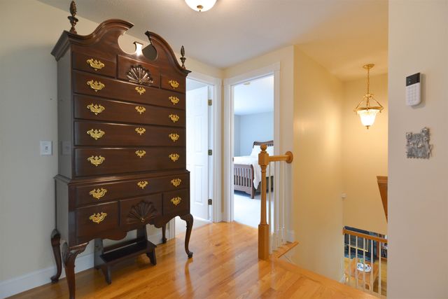 17 Aldrich Street, Litchfield, NH 03052