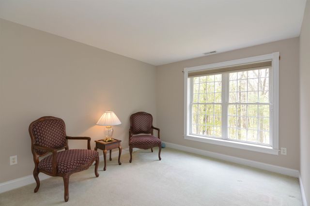 17 Aldrich Street, Litchfield, NH 03052