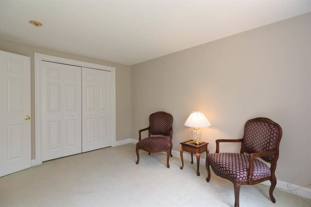 17 Aldrich Street, Litchfield, NH 03052