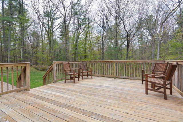17 Aldrich Street, Litchfield, NH 03052