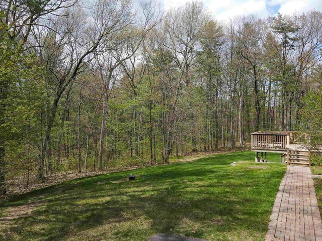 17 Aldrich Street, Litchfield, NH 03052