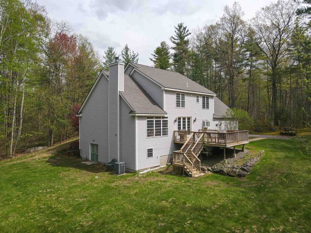 17 Aldrich Street, Litchfield, NH 03052