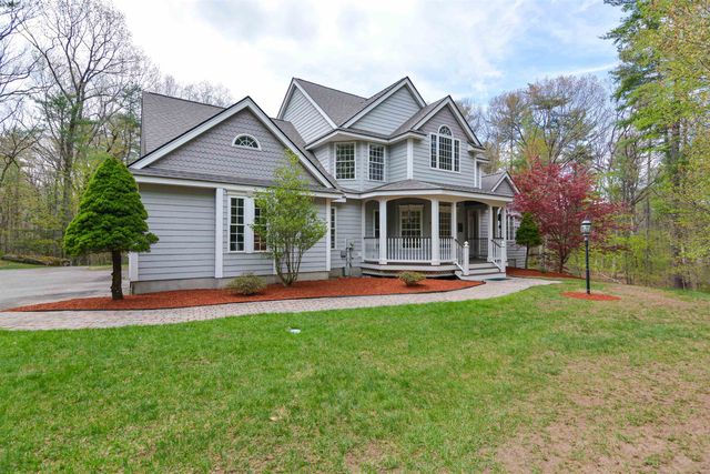 17 Aldrich Street, Litchfield, NH 03052