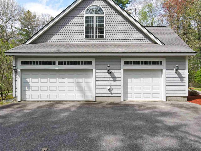 17 Aldrich Street, Litchfield, NH 03052