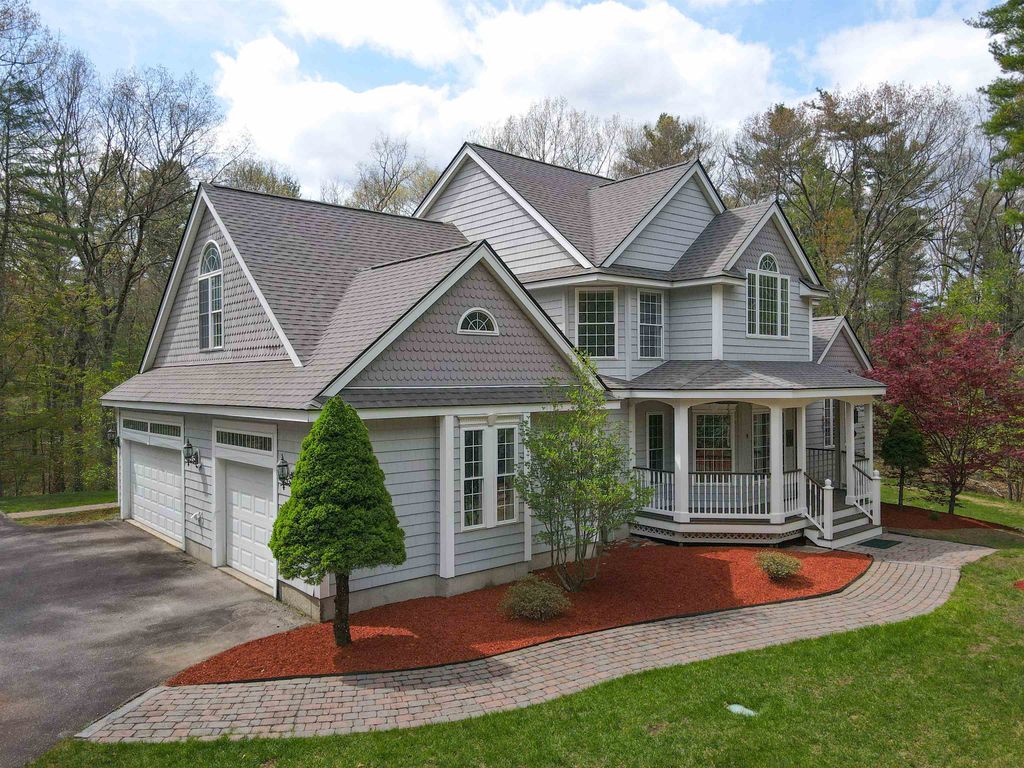 17 Aldrich Street, Litchfield, NH 03052
