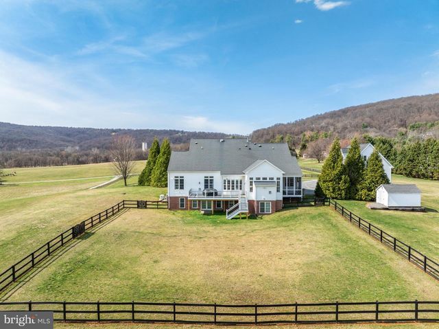 18222 WHITEHALL FARM LN, Bluemont, VA 20135