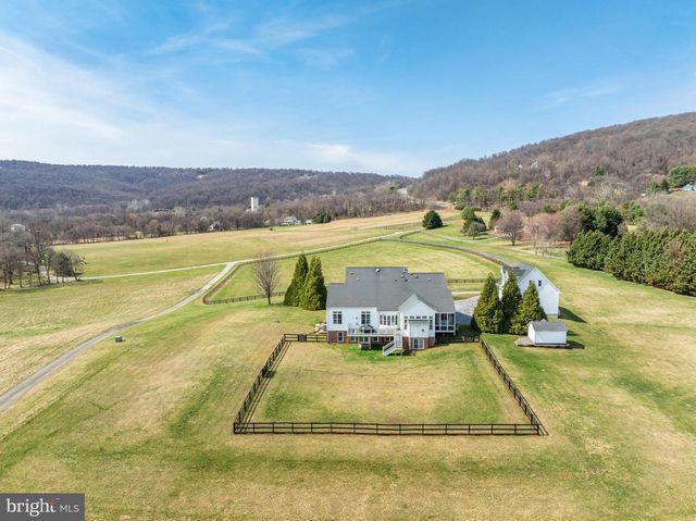 18222 WHITEHALL FARM LN, Bluemont, VA 20135