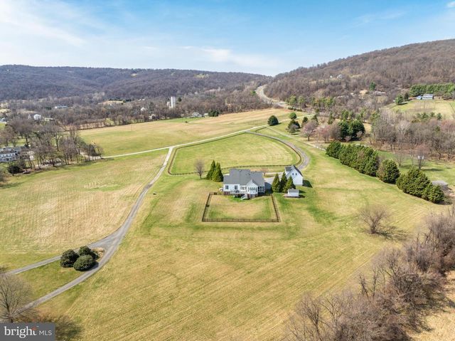 18222 WHITEHALL FARM LN, Bluemont, VA 20135