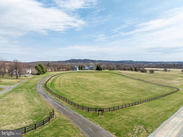 18222 WHITEHALL FARM LN, Bluemont, VA 20135