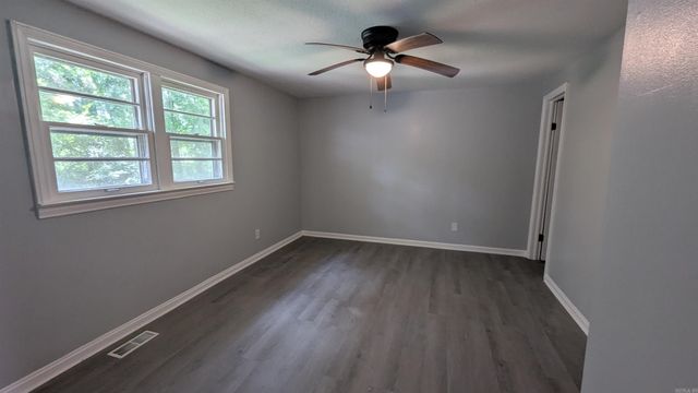 215 Mayo Drive, Piggott, AR 72454