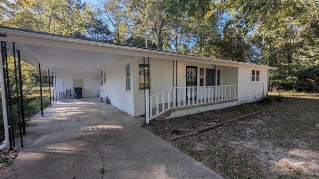 215 Mayo Drive, Piggott, AR 72454