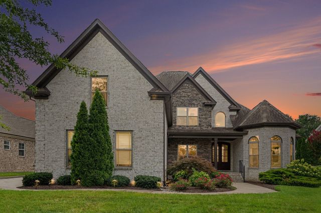1929 Fairhaven Ln, Murfreesboro, TN 37128