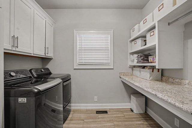 1929 Fairhaven Ln, Murfreesboro, TN 37128