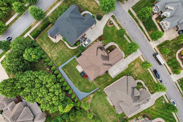 1929 Fairhaven Ln, Murfreesboro, TN 37128