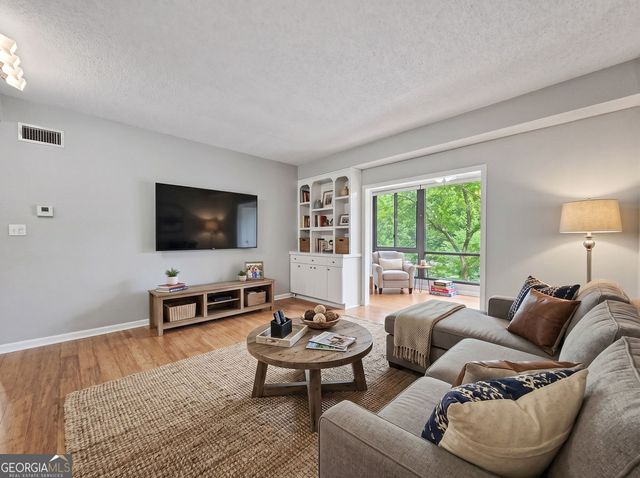 1800 Clairmont Lk Lake A314, Decatur, GA 30033