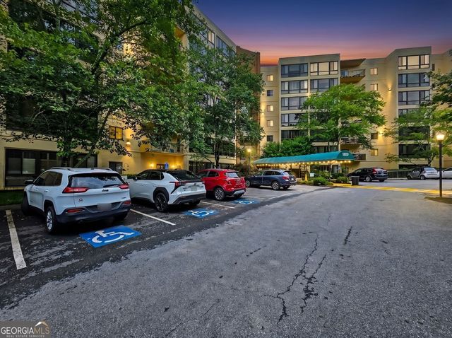 1800 Clairmont Lk Lake A314, Decatur, GA 30033