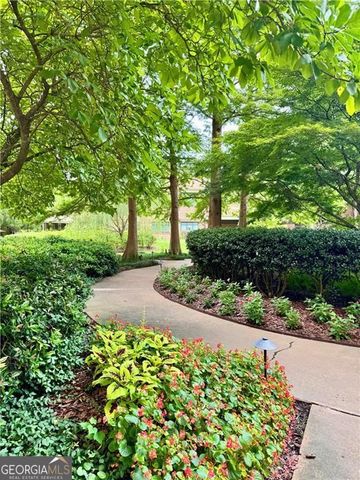 1800 Clairmont Lk Lake A314, Decatur, GA 30033