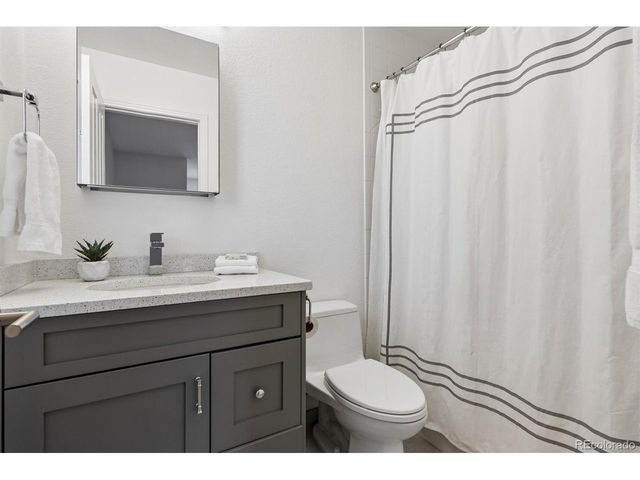 56 S Monroe St, Denver, CO 80209