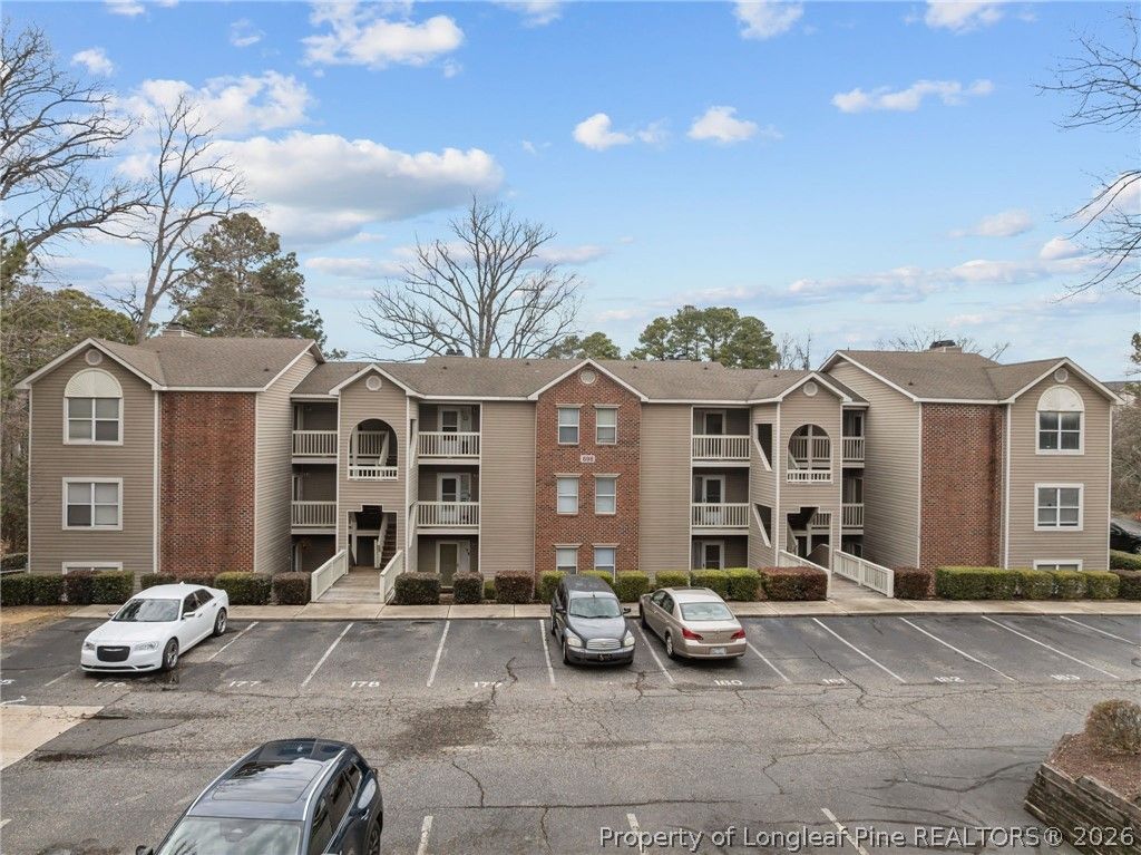 698 Bartons Landing Place 12, Fayetteville, NC 28314