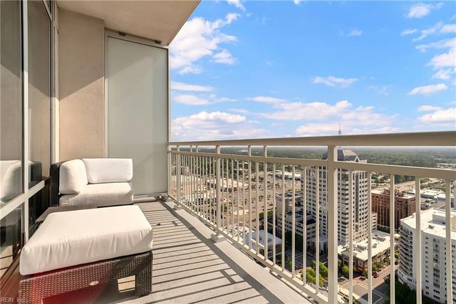 4545 Commerce St Unit 3303, Virginia Beach, VA 23462