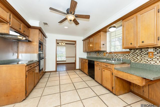 16458 Confederate Ave, Saint George, LA 70817