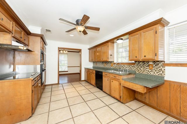 16458 Confederate Ave, Saint George, LA 70817