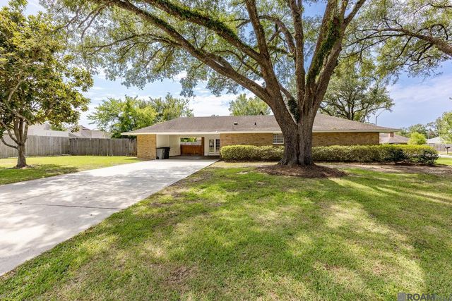 16458 Confederate Ave, Saint George, LA 70817