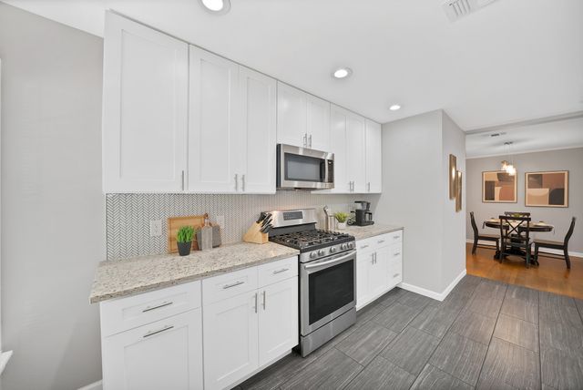 4028 Locke Avenue, Fort Worth, TX 76107