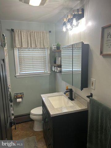 31 MAPLEVIEW DR, Feasterville Trevose, PA 19053