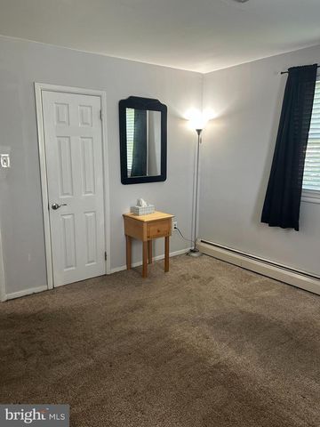 31 MAPLEVIEW DR, Feasterville Trevose, PA 19053