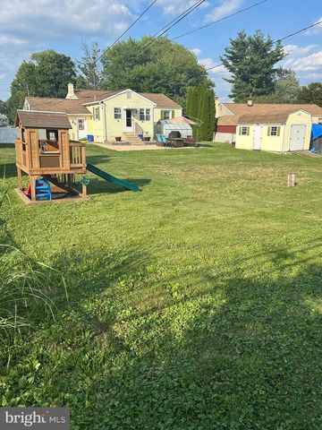 31 MAPLEVIEW DR, Feasterville Trevose, PA 19053