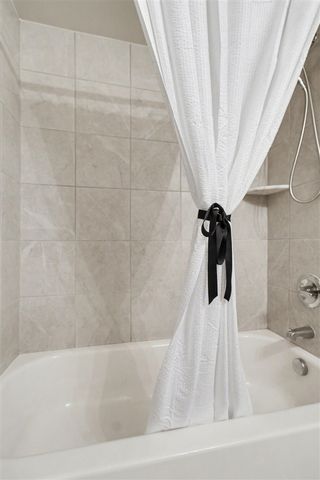 1215 Orchid Circle, Canton, MI 48187