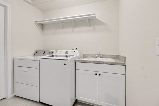 1215 Orchid Circle, Canton, MI 48187