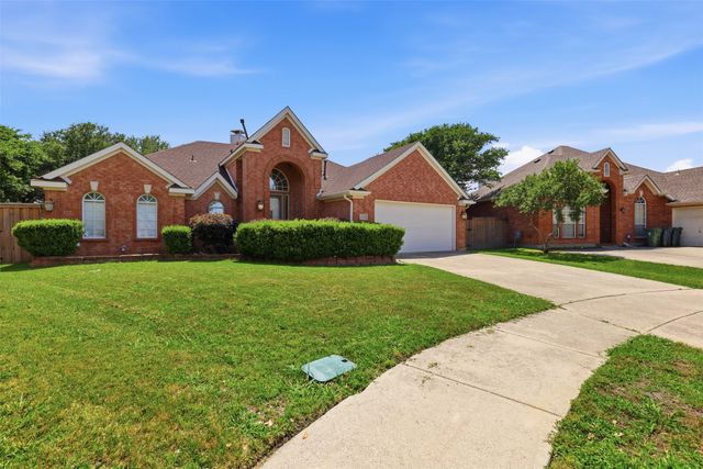 6320 Merritt Way Court, Arlington, TX 76018