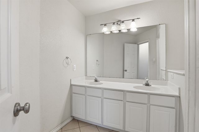 6320 Merritt Way Court, Arlington, TX 76018
