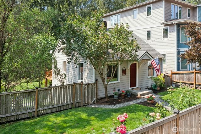 18011 18005 83rd Avenue NE, Kenmore, WA 98028