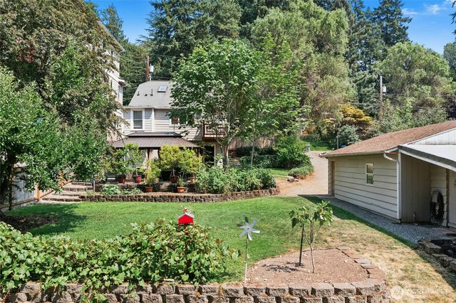 18011 18005 83rd Avenue NE, Kenmore, WA 98028