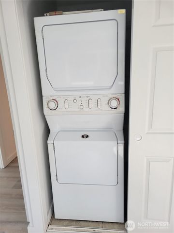 23003 Marine View Drive S, Des Moines, WA 98198