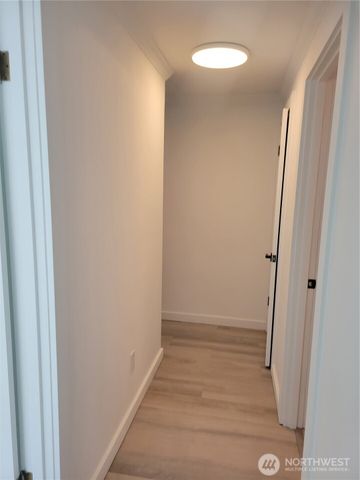 23003 Marine View Drive S, Des Moines, WA 98198