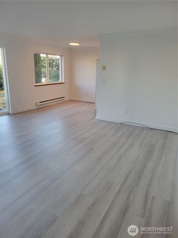 23003 Marine View Drive S, Des Moines, WA 98198