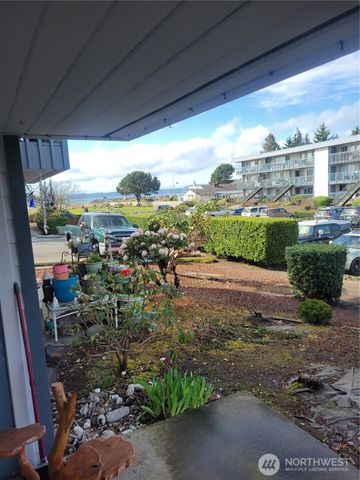 23003 Marine View Drive S, Des Moines, WA 98198