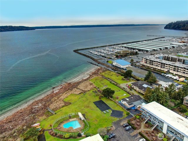 23003 Marine View Drive S, Des Moines, WA 98198