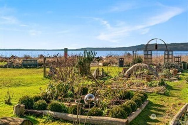 23003 Marine View Drive S, Des Moines, WA 98198