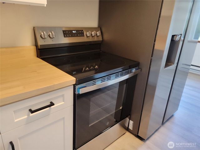 23003 Marine View Drive S, Des Moines, WA 98198