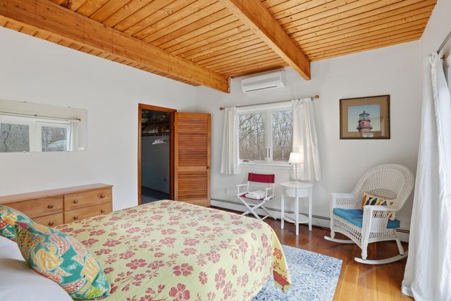 43 N Slope Lane, Chilmark, MA 02535