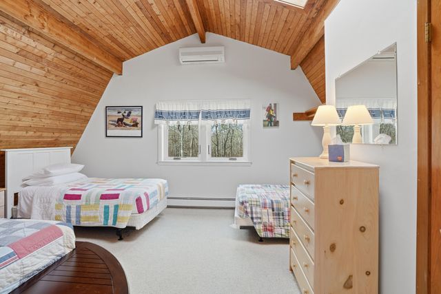 43 N Slope Lane, Chilmark, MA 02535