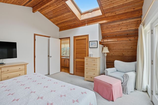 43 N Slope Lane, Chilmark, MA 02535