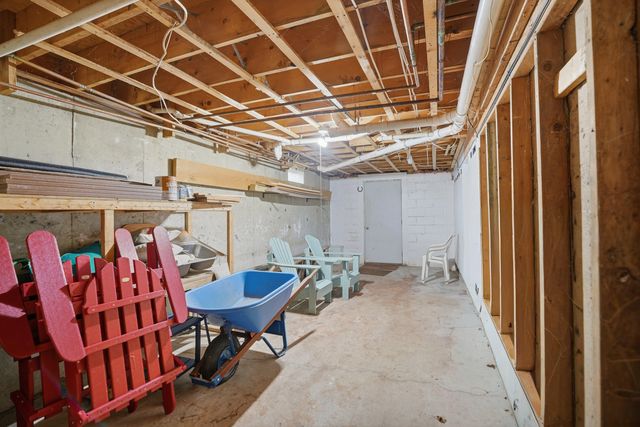 43 N Slope Lane, Chilmark, MA 02535