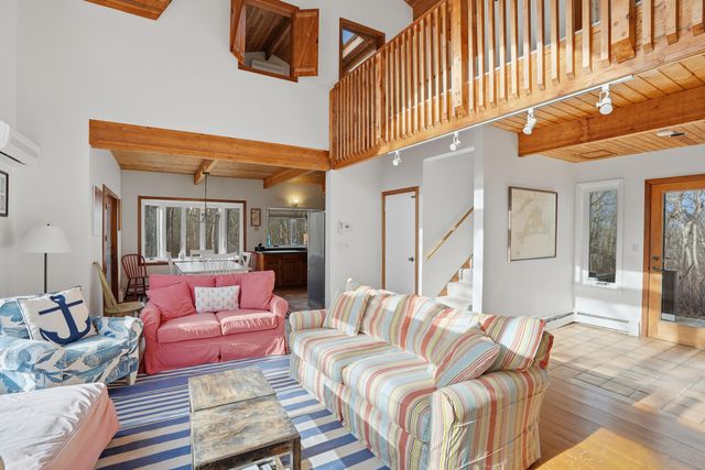 43 N Slope Lane, Chilmark, MA 02535